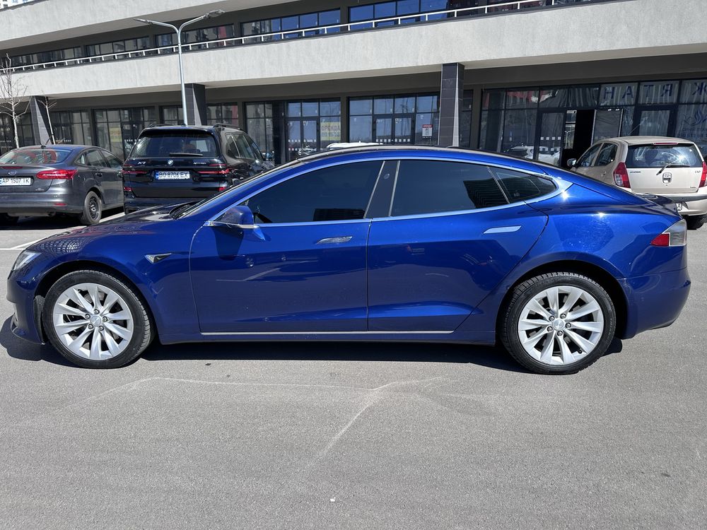 Tesla Model S 75D 2017