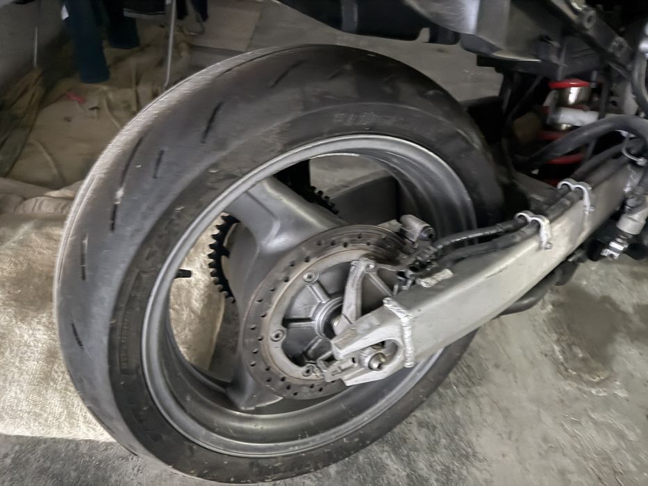 Honda CBR 1100 XX peças