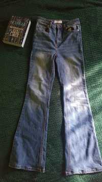 Jeans flare z przetarciami 36rozmiar