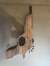 Pistola de Madeira Artesanal