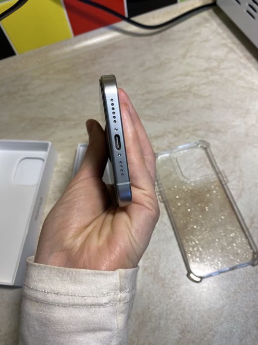 iPhone 15 Pro Max White Titanium