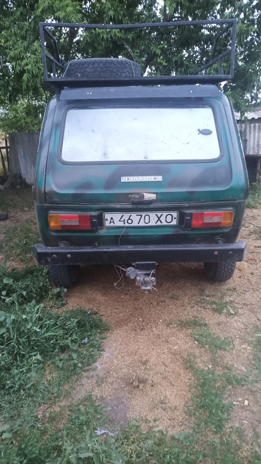 Нива на ходу          380979313036