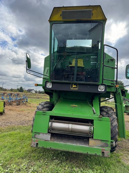 Комбайн свіжопригнаний John Deere 1052