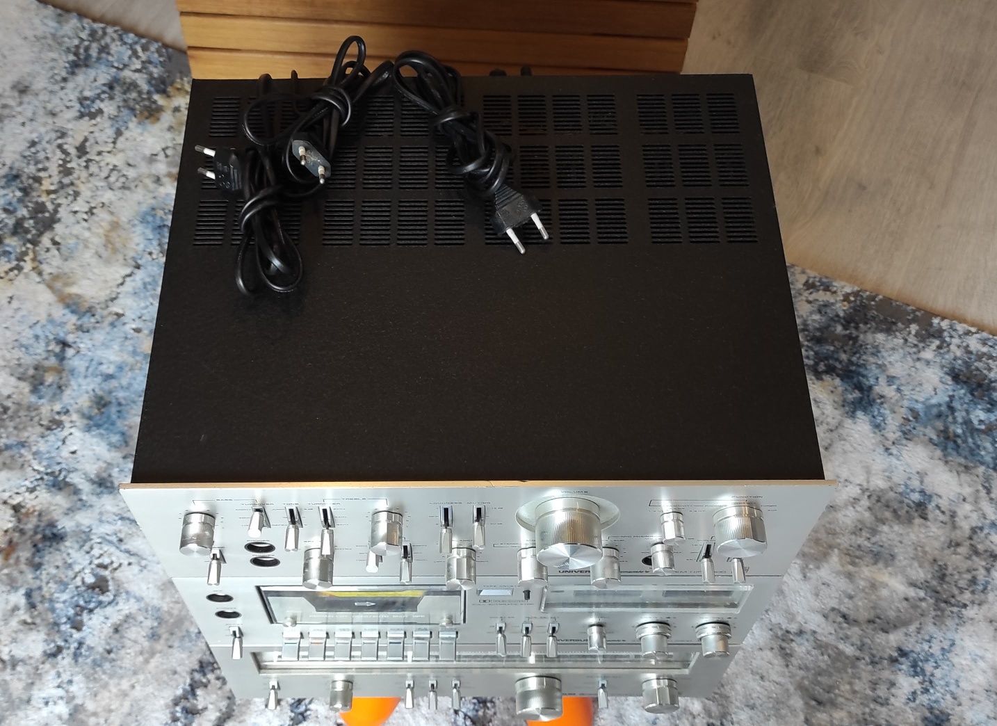 Wzmacniacz Uniwersum 2500