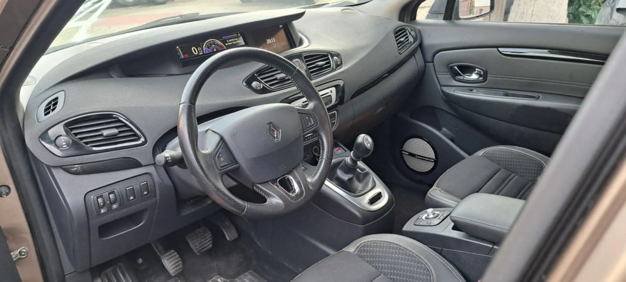 Renault Scenic 1.5 dci BOSE 2014r LIFT r.link kamera 115.000km.