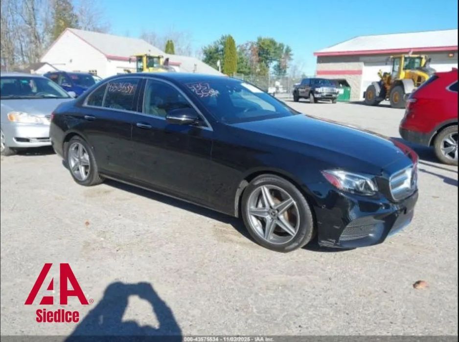 Mercedes-Benz Klasa E Piękny Bogato Wyposażony Środek, Full Leds,