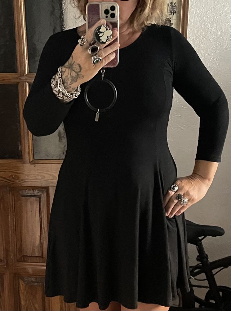 Sukienka mała czarna over size