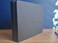 PS4 Slim + pad + 2 gry