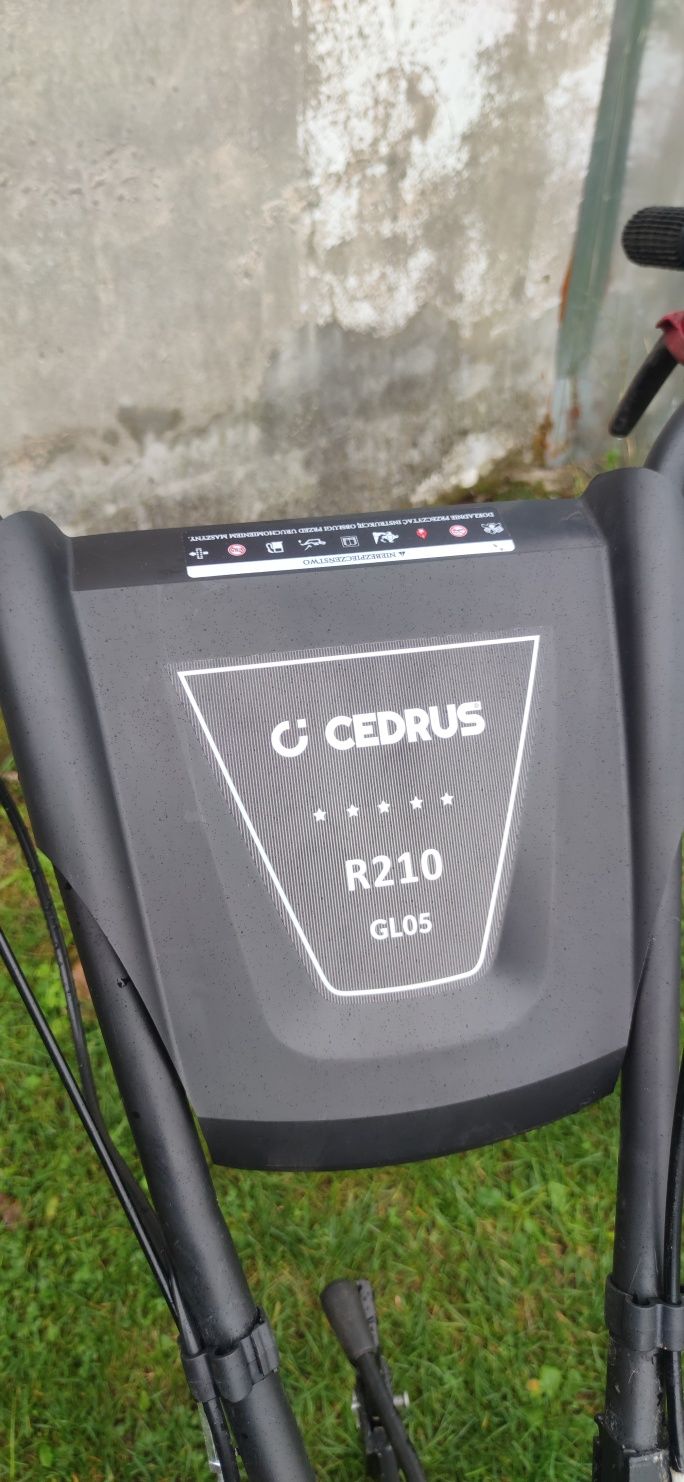 Glebogryzarka Cedrus GL 05