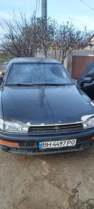 Продам Toйота камри 1991 року 2.2бензин.