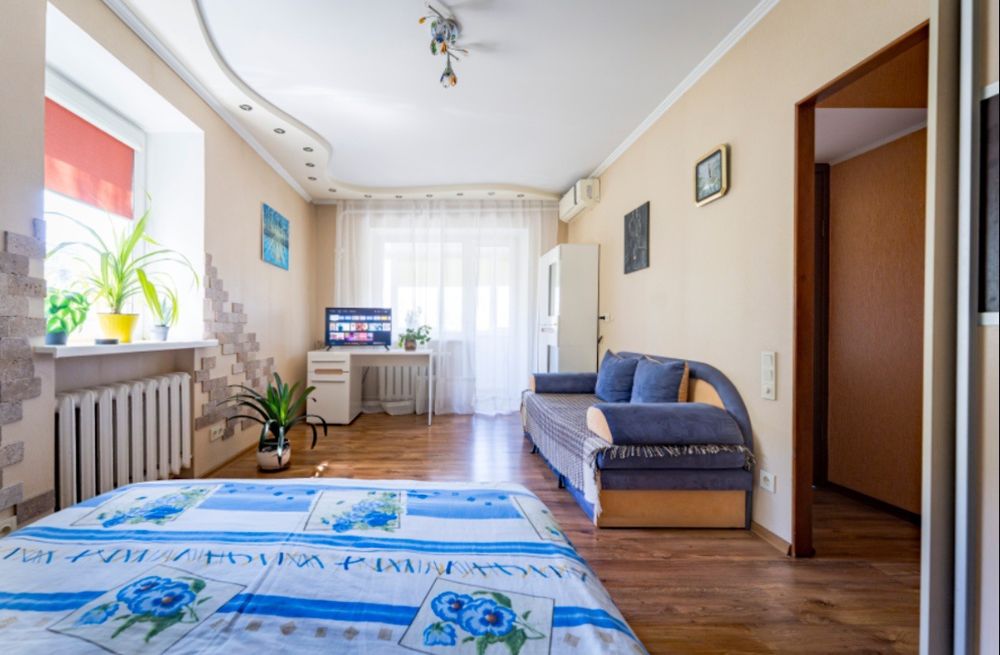 Солнечный. Набережная. 1 кв от собственника Почасово и Посуточно