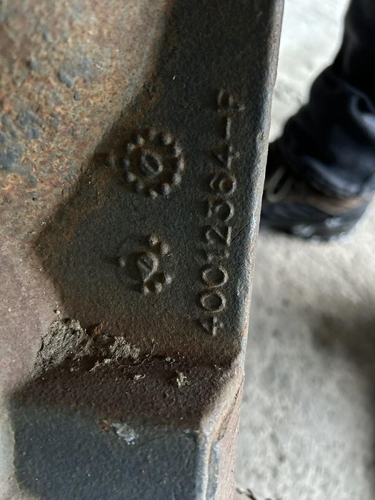 Задній міст додж рам