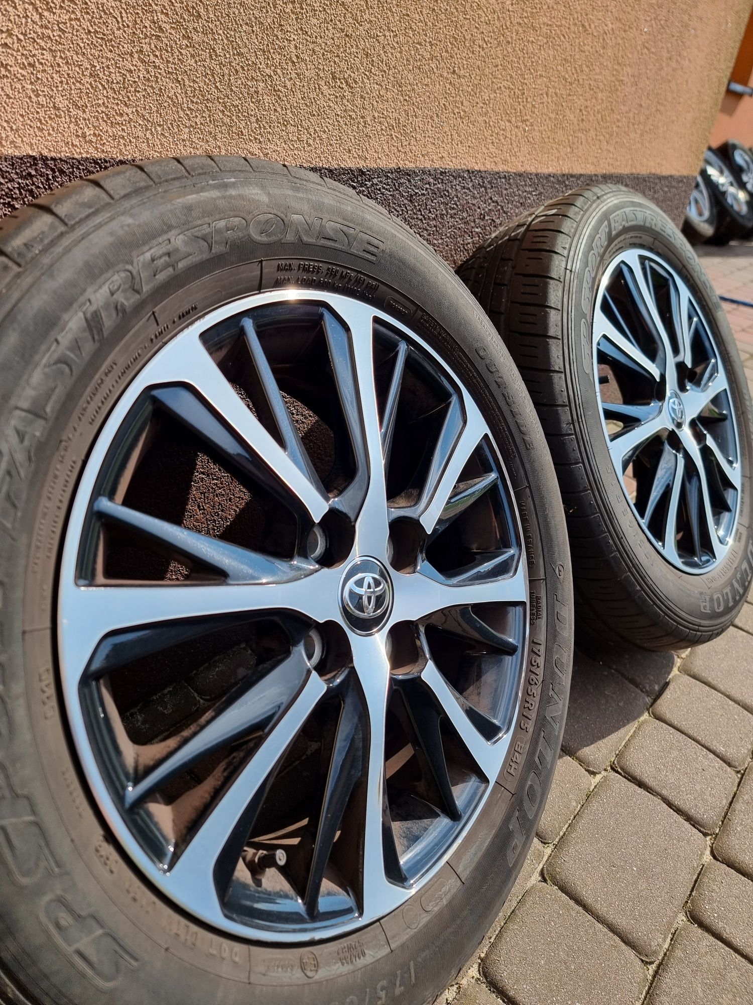 Koła letnie 15" felgi oryginalne Toyota Yaris Aygo 4x100 175/65/15