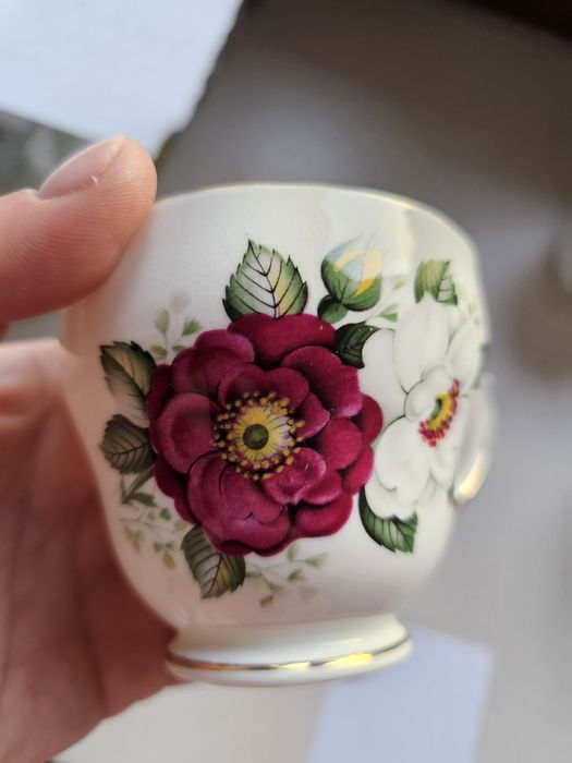 Filiżanka ze spodkiem Duchess angielska