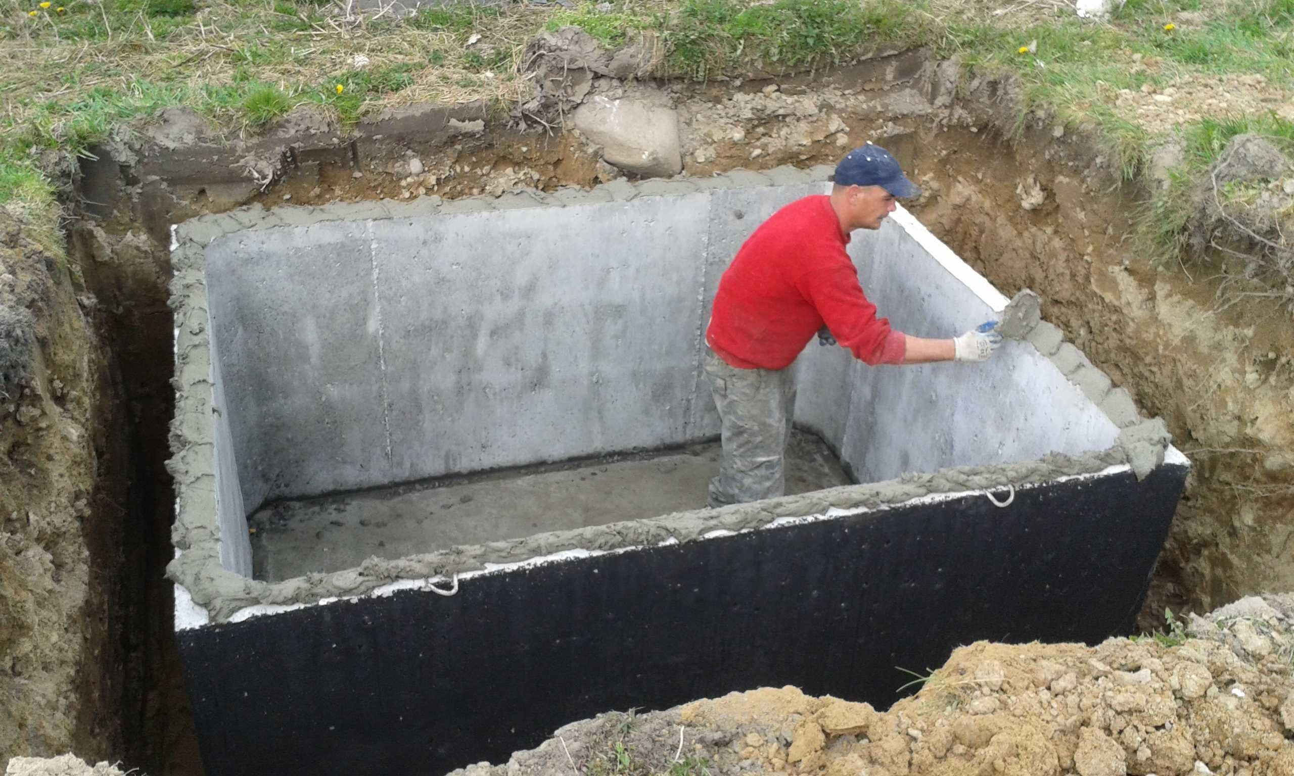 Szambo betonowe zbiornik na wodę z wykopem
