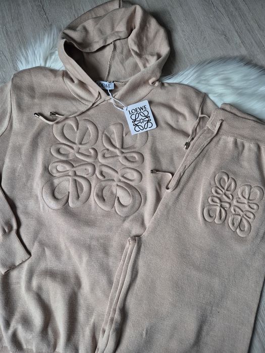 Костюм Loewe в'язаний сірий, беж