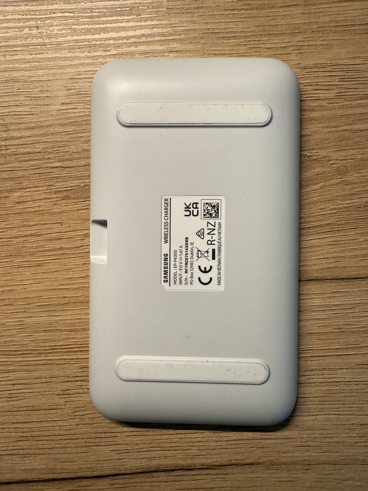 Ładowarka bezprzewodowa SAMSUNG EP-P4300