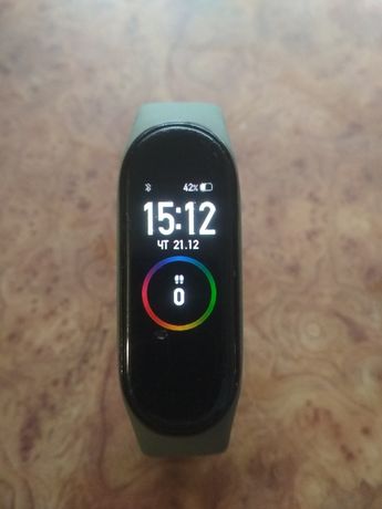 Фитнес браслет Xiaomi Mi Band 4.