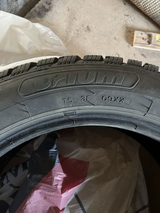 Зимова гума. Стан новий