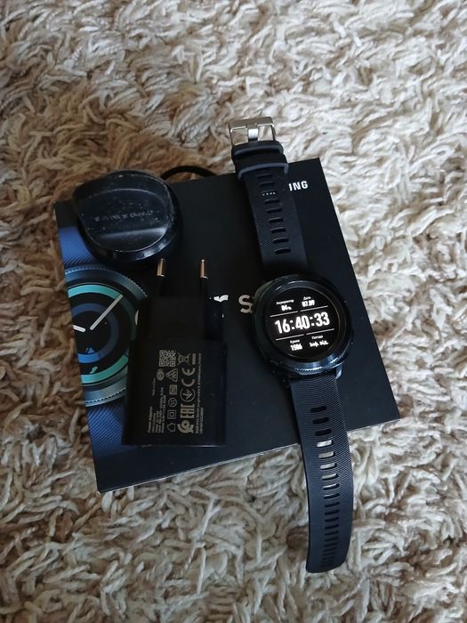 Смарт годинник Samsung Gear Sport
