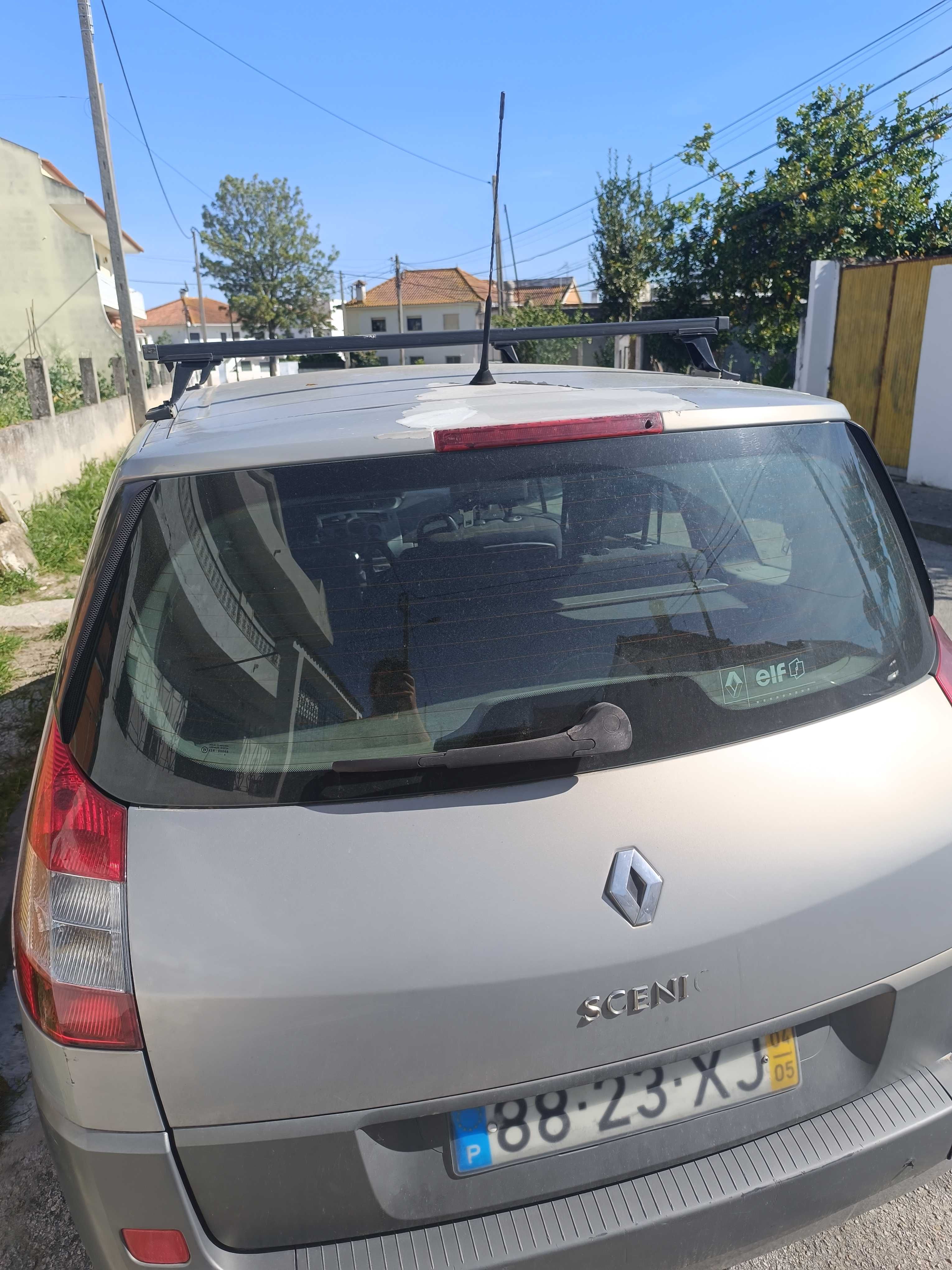 Renault Grand Scenic 2004 vende-se inteira ou para peças