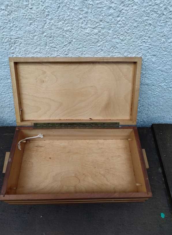 Szafka niciak z PRL-u vintage z lat 70