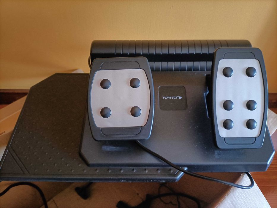 Volante e pedais PlayFect Professional Gaming