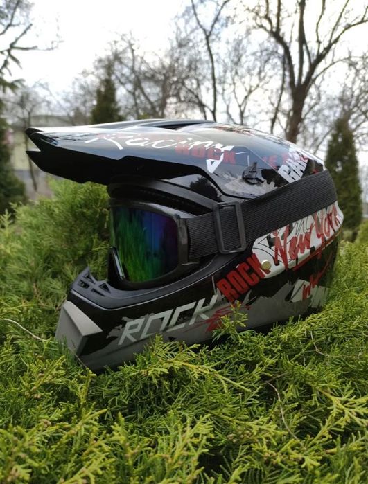 Мотошоломи на вибір, шлем, шолом, мотоцикл, екіпіровка, мотоаксесуари