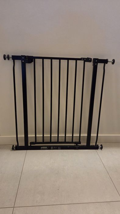 Bramka zabezpieczająca schody