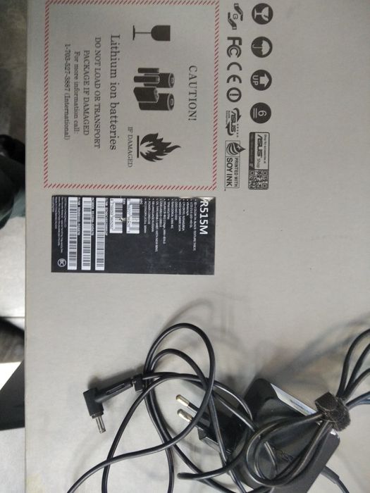 Ноутбук Asus R515M