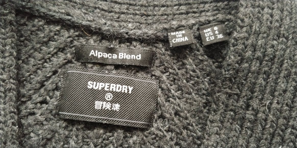 Sweter SuperDry z wełną-8