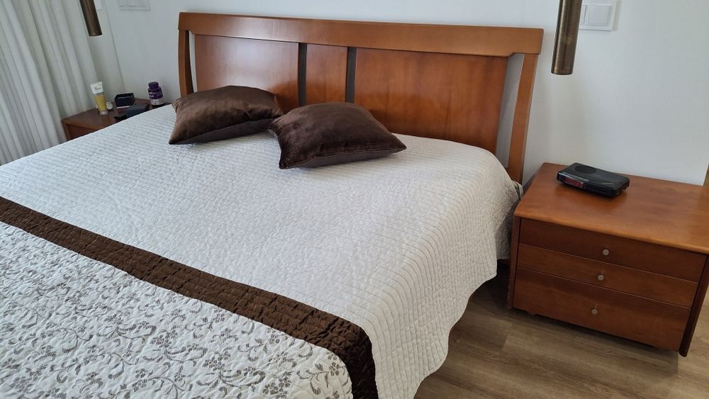 Cama de casal com colchão