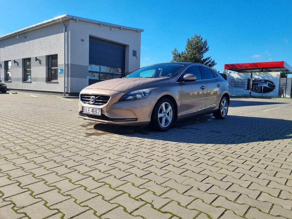 Volvo V40 Volvo v40 drive kinetic