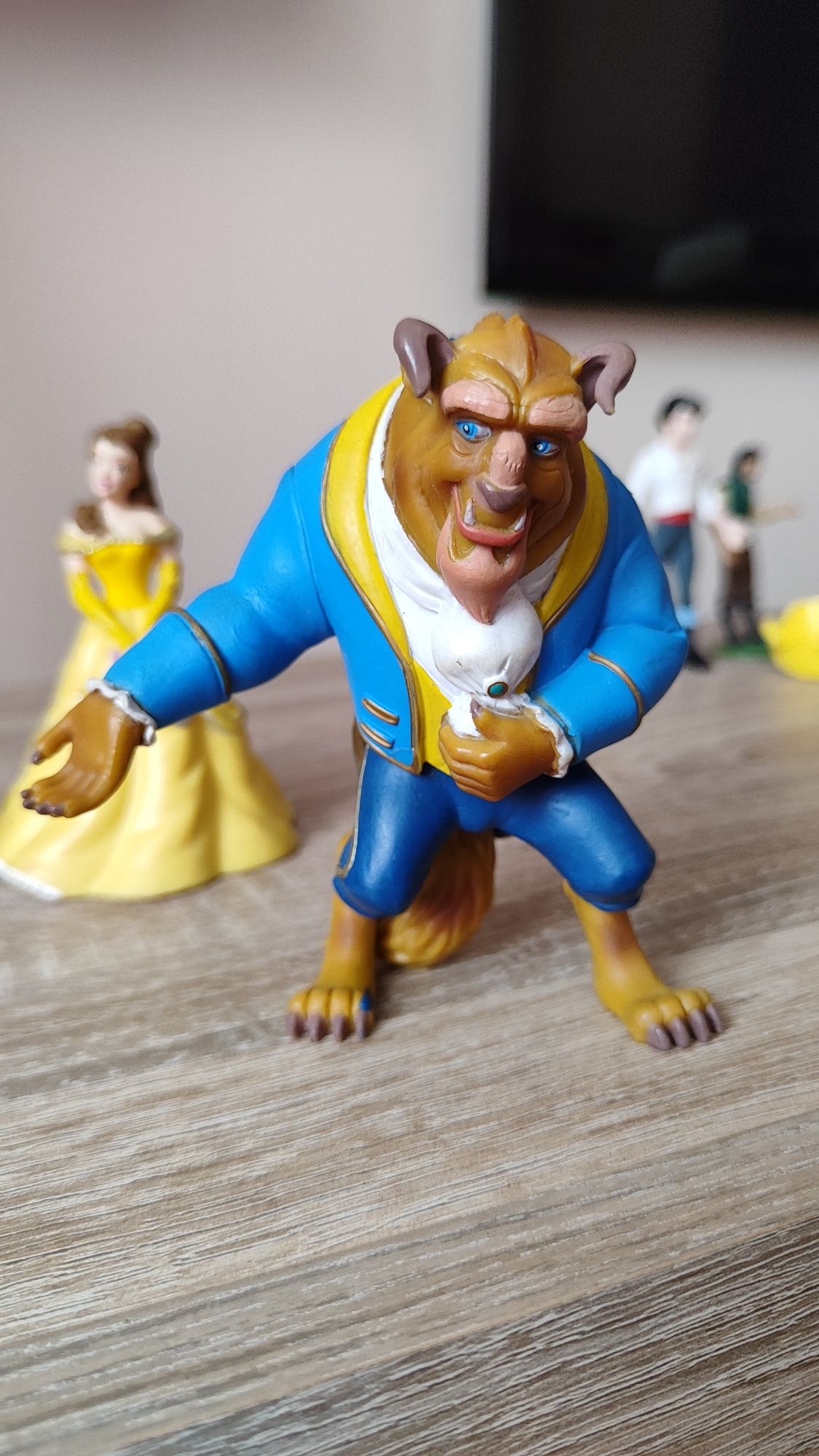 Набір фігурок Disney з мультфільму Красуня та чудовисько
