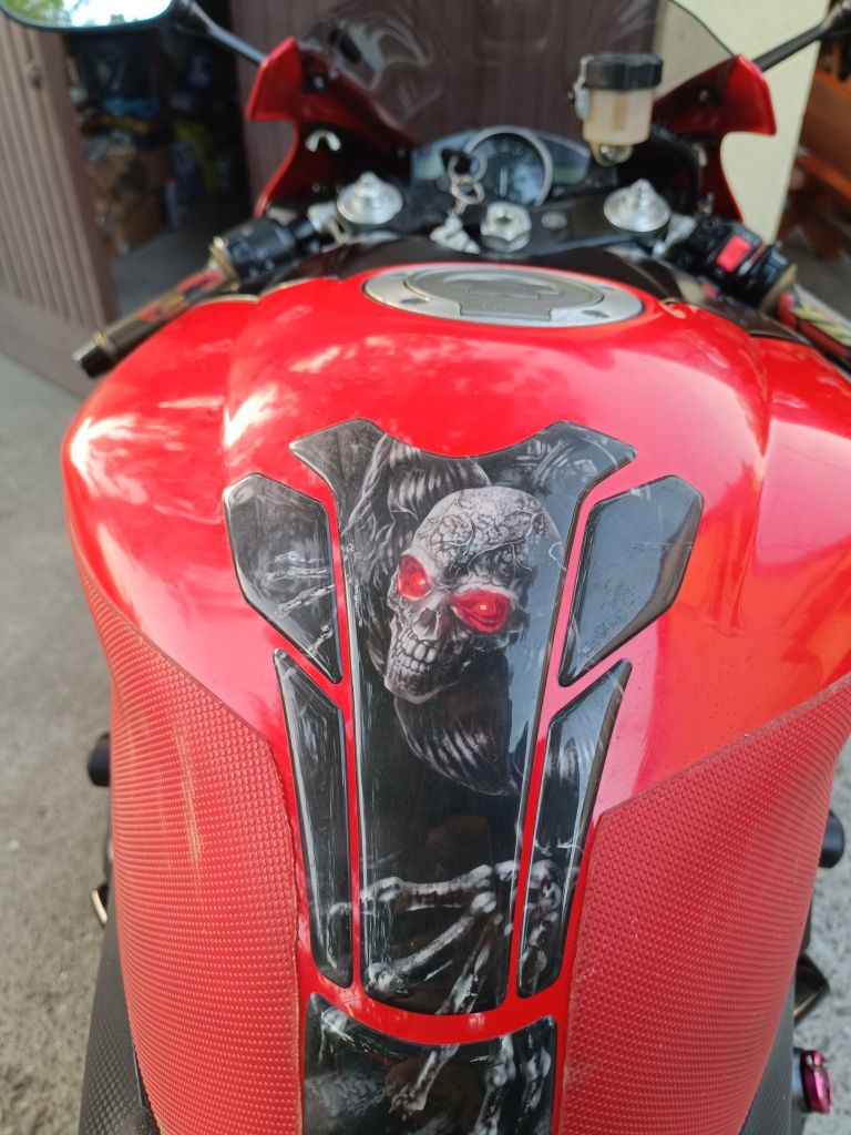 Yamaha R1 RN12 Yoshimura Carbon Oval !!!