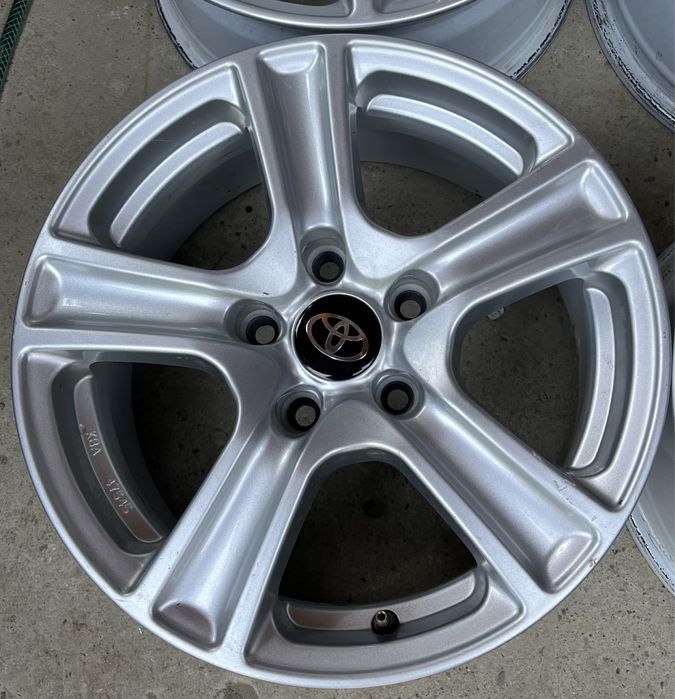 Диски Toyota Camry R 16 5 114,3 Corolla