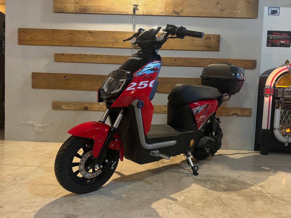 Scooters sem carta Vortex Mig 72v financiamento
