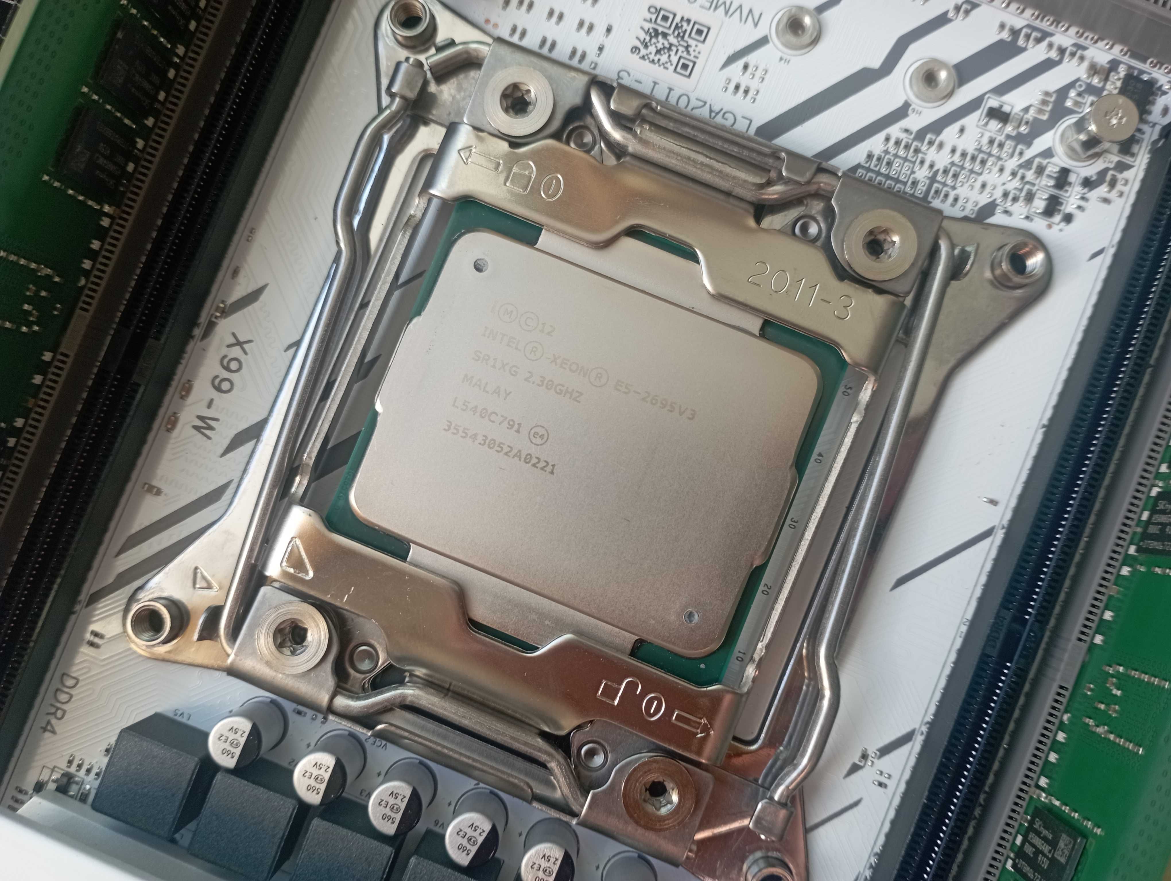 Потужний ігровий комплект мать + xeon 2695v3 + ddr4 16gb