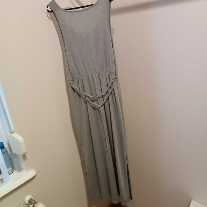 Długa sukienka na lato