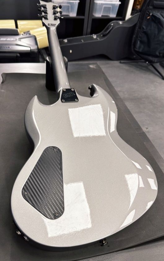 ESP LTD Viper-50 Custom EMG 81/85