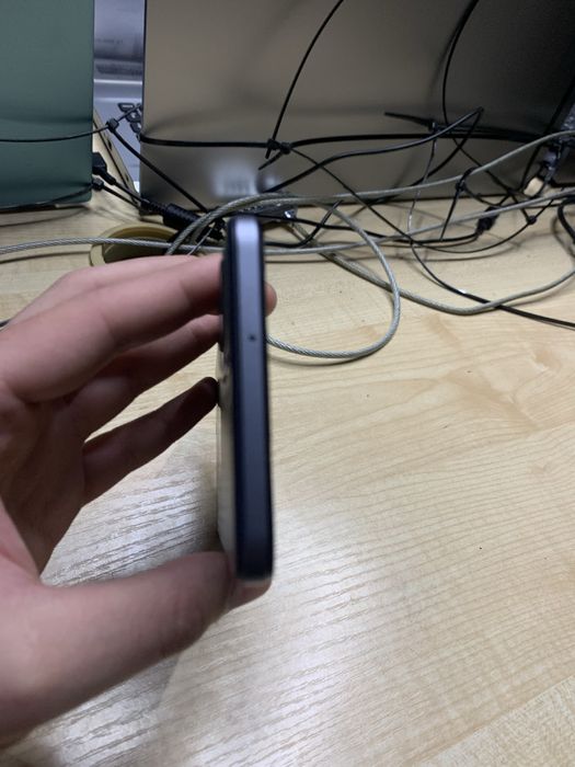 Телефон OPPO A73 4/128 ідеальний стан!