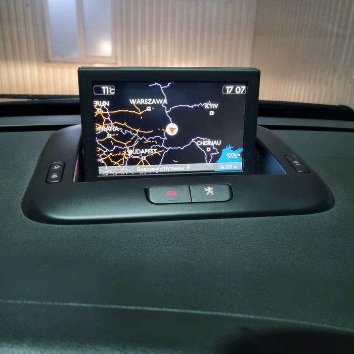 Пежо 3008 рік 2014  мотор 1.6 HDI