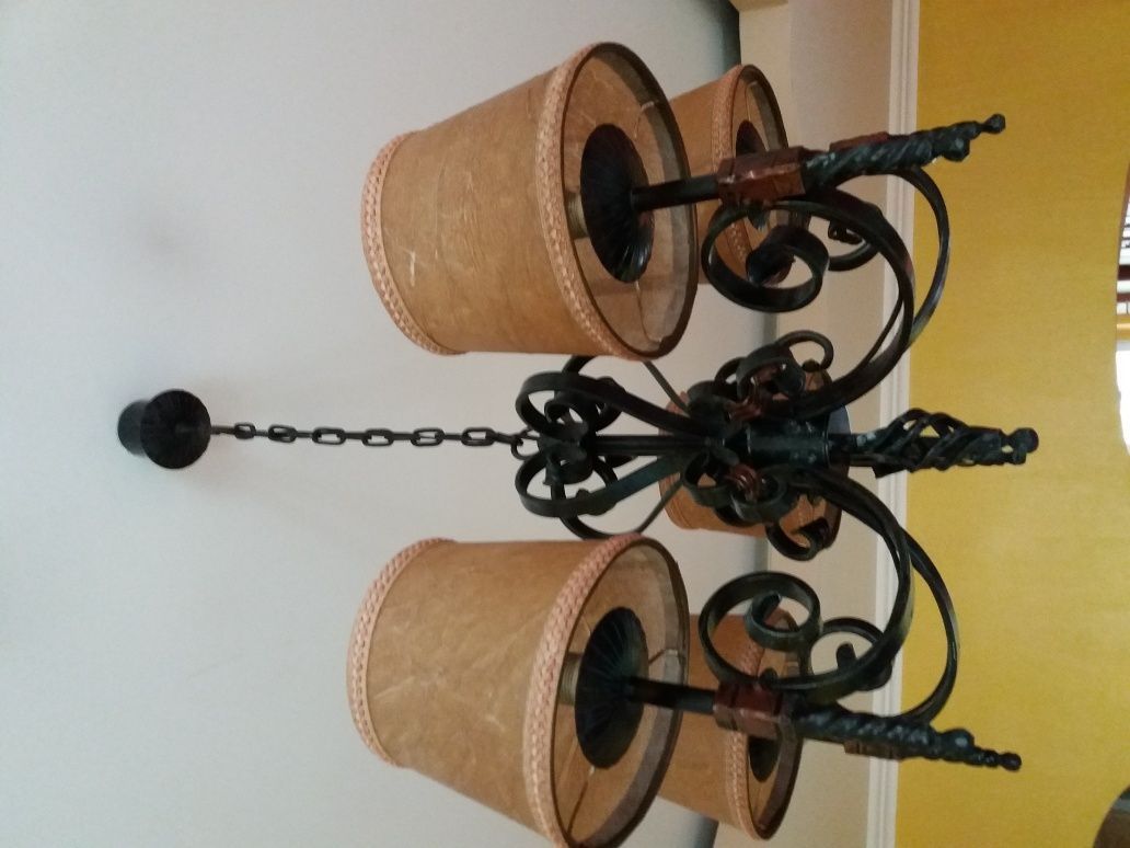 Lampa wisząca, żyrandol