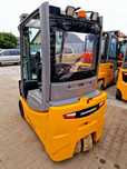 Jungheinrich EFG 215 Wózek paletowy widłowy Elektryczny Triplex 5m 1.5