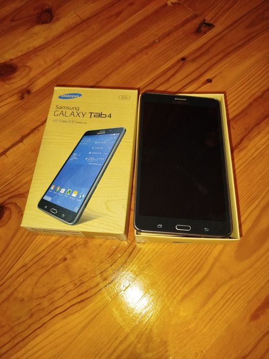 Продам вживаний планшет Samsung Galaxy Tab 4