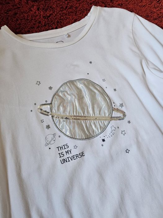 Bluzka z motywem srebrnej planety. Rozm. 158