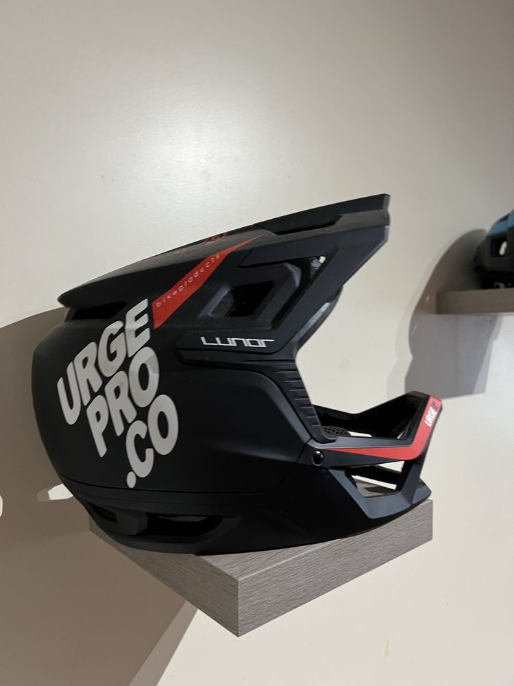 Capacete Urge Lunar