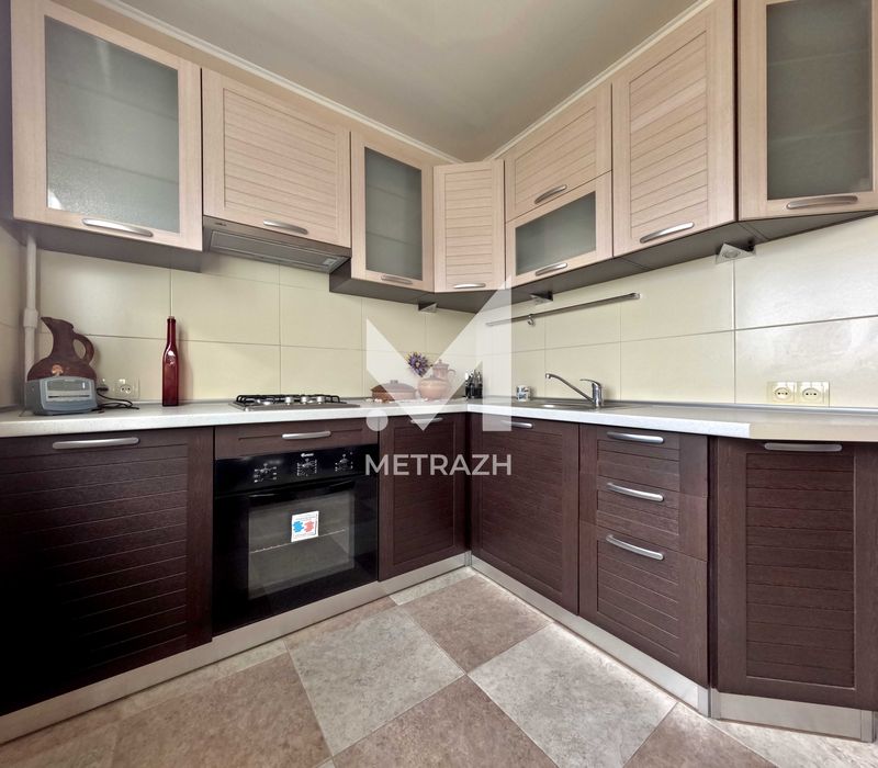 89055Продам 2 комнатную квартиру на Рыбалко!