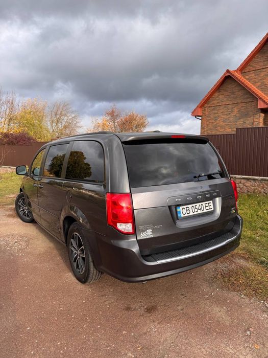 Продам авто Dodge Caravan GT 2017 року