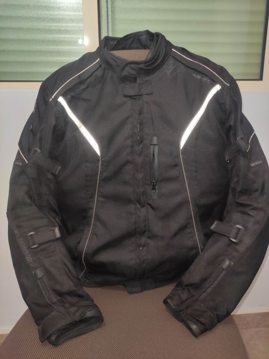 2 casacos moto homem e mulher